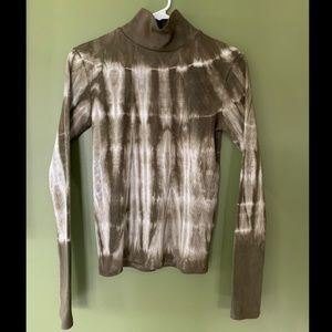 🎩NWT 🔖 American Eagle- Mock turtle neck